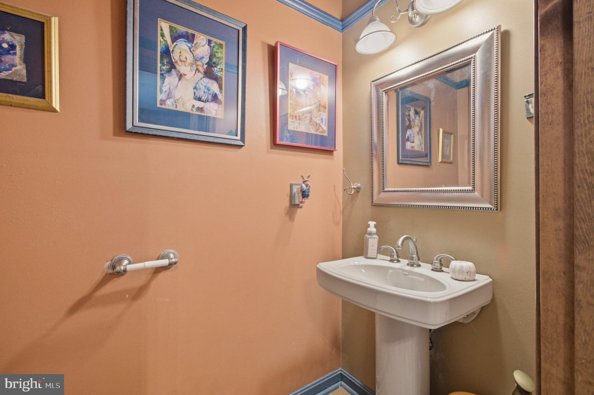 CHELTENHAM - Residential