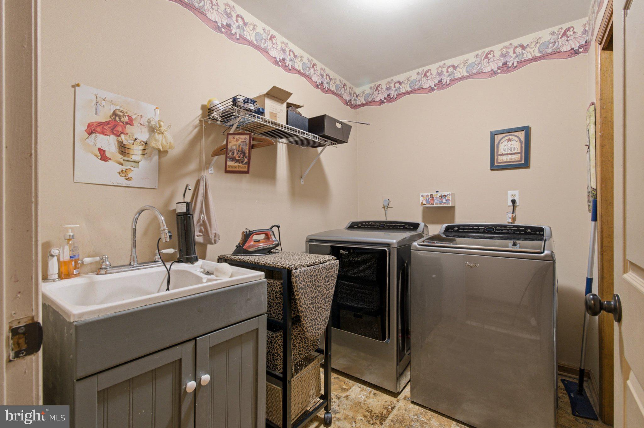 CHELTENHAM - Residential