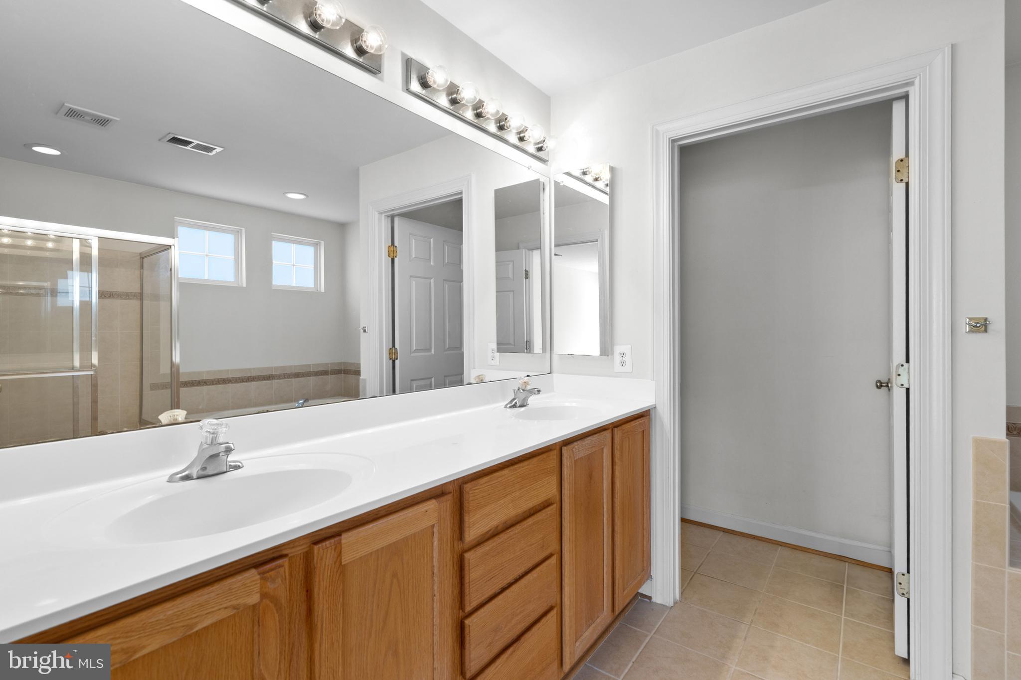 HAGERS CROSSING - Residential