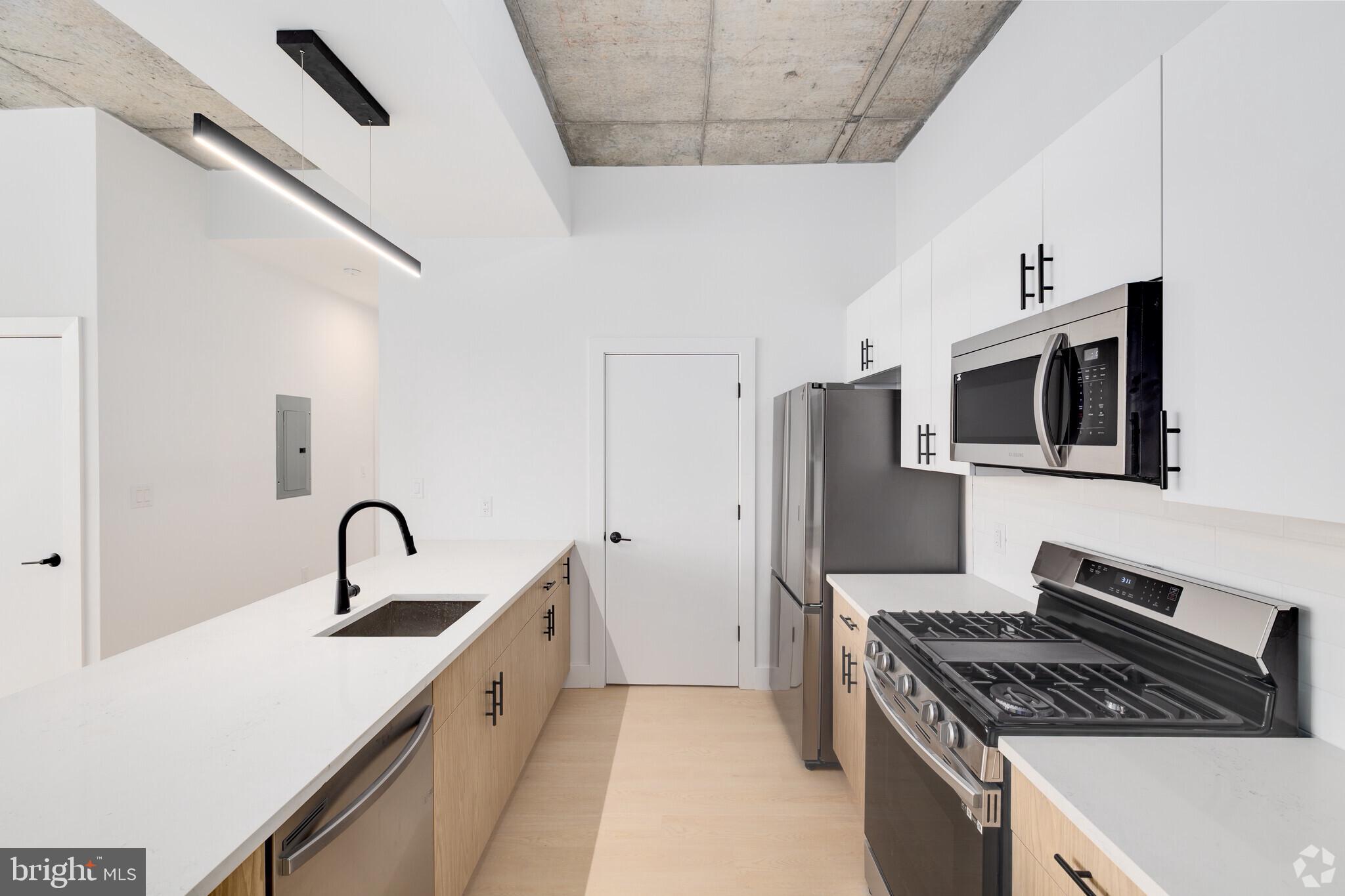 FISHTOWN - Residential Lease