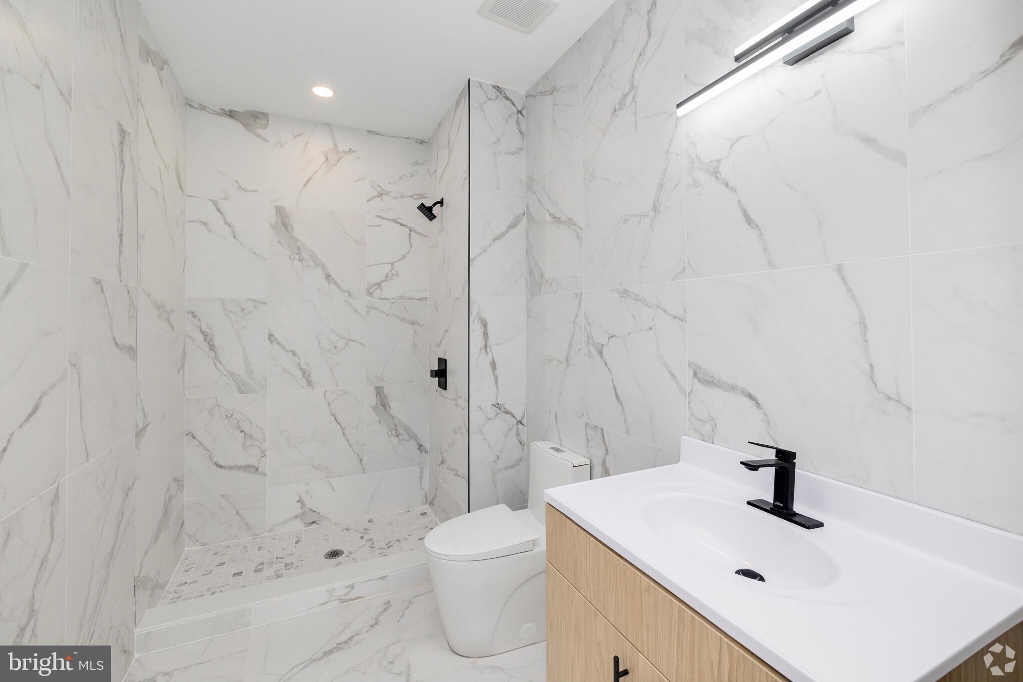 FISHTOWN - Residential Lease