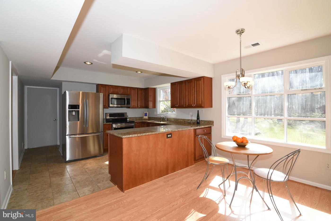 RESTON - Residential