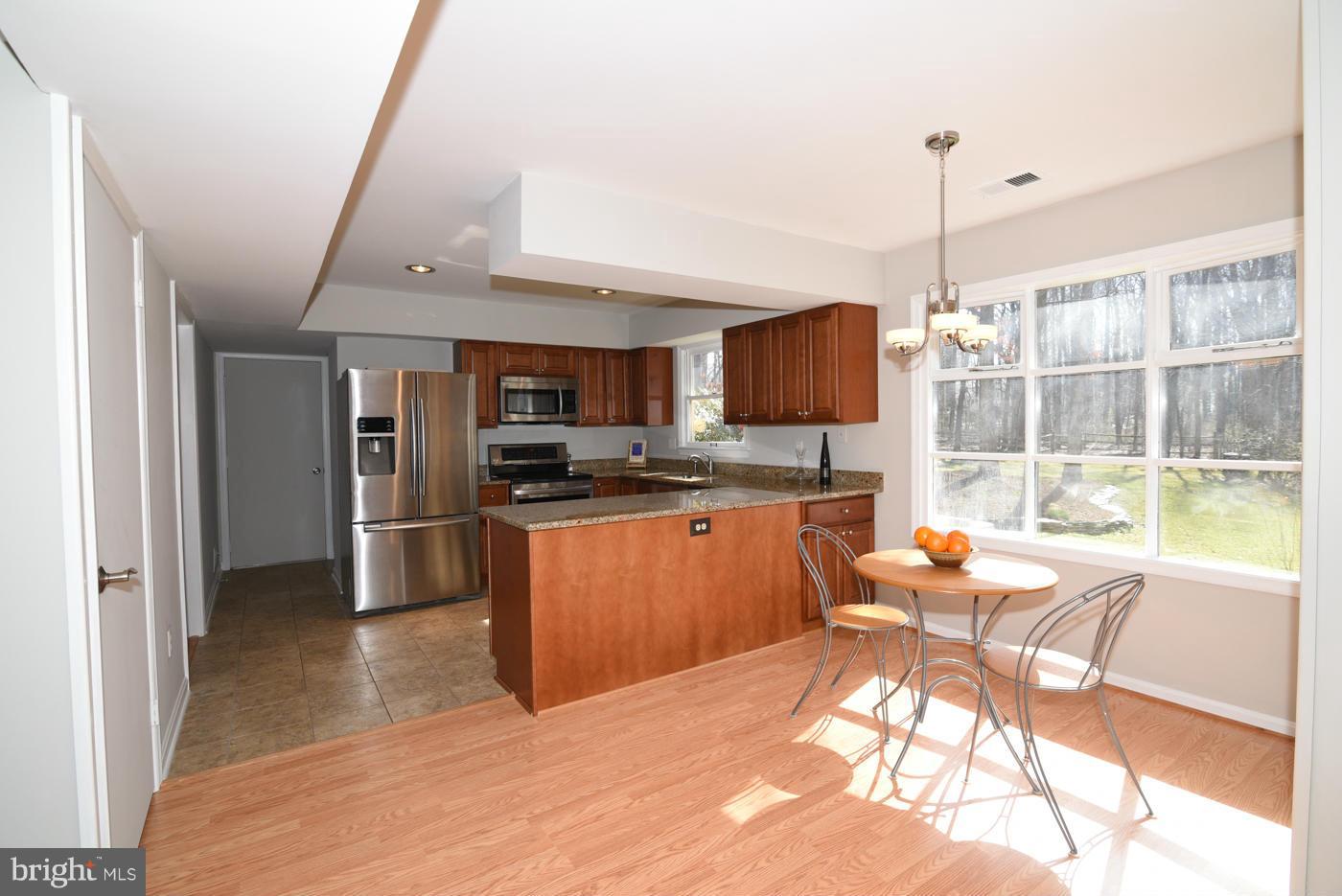 RESTON - Residential