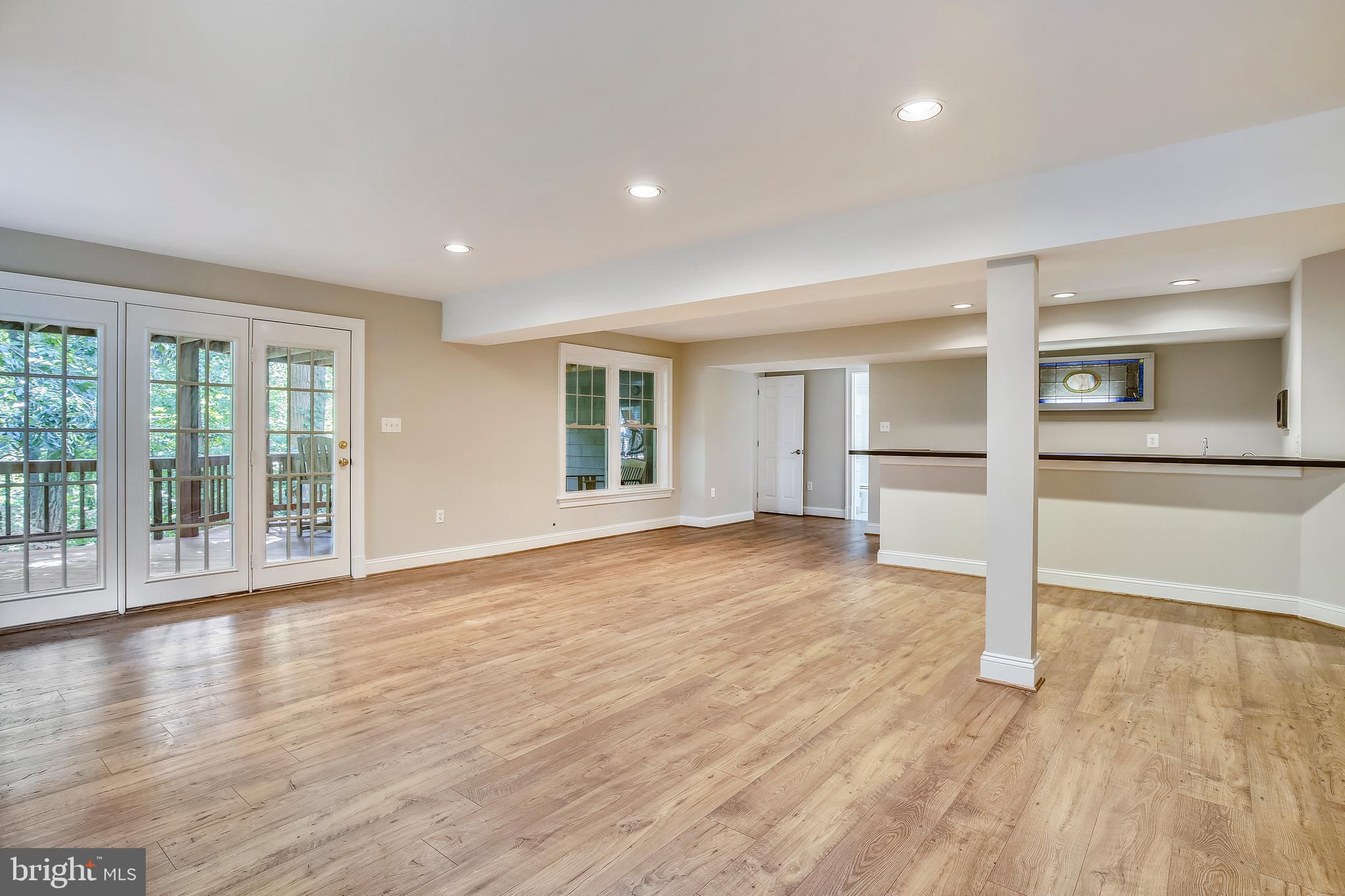 CHAIN BRIDGE - Residential