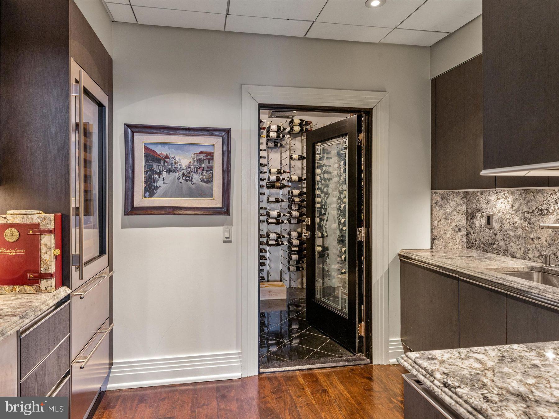 CENTER CITY - Residential