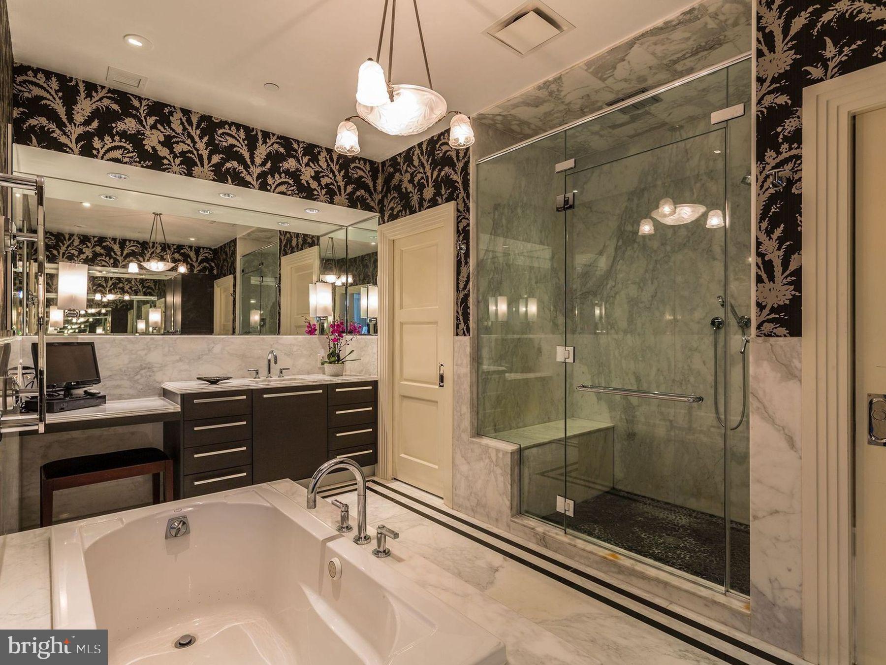 CENTER CITY - Residential