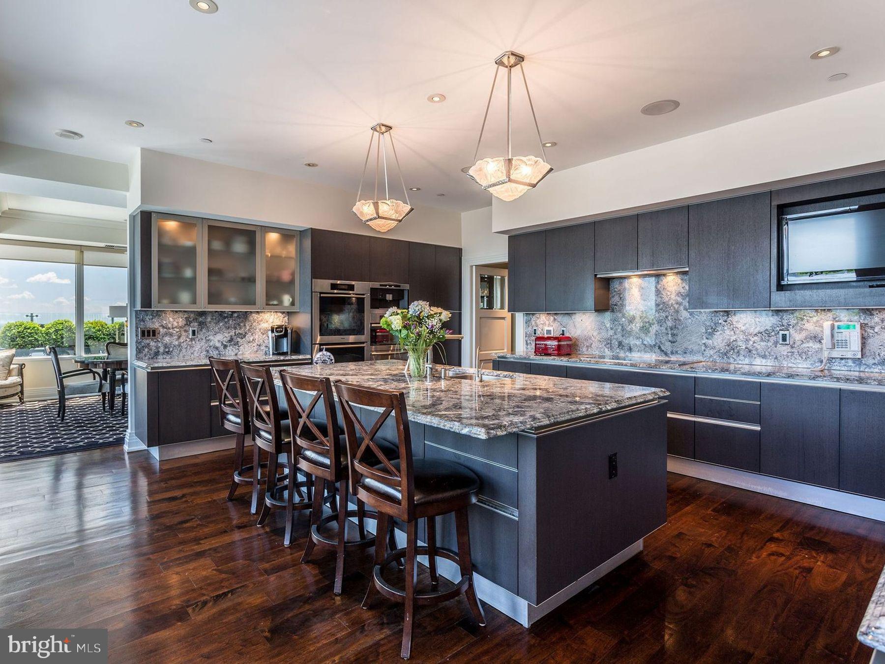 CENTER CITY - Residential