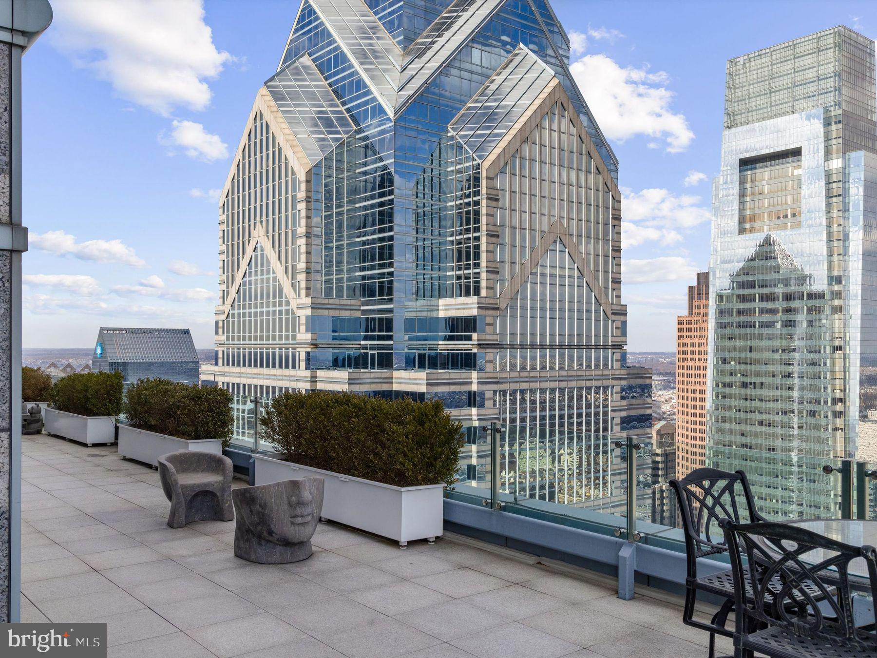 CENTER CITY - Residential