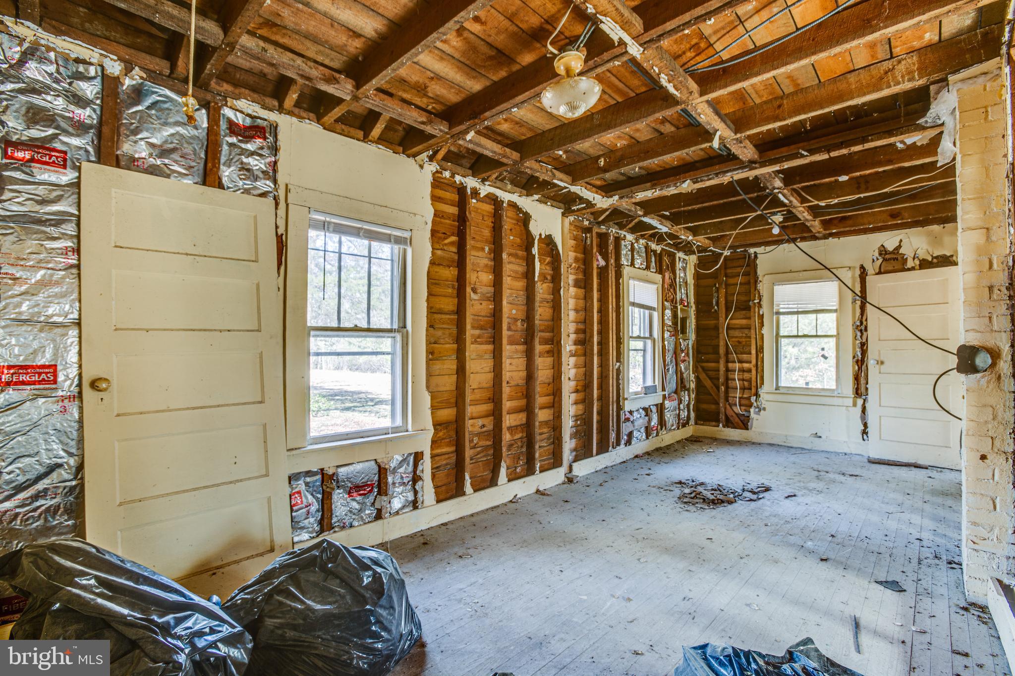 HARTWOOD - Commercial Sale