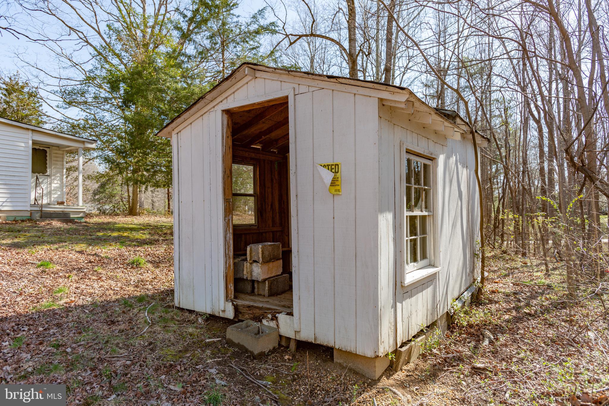 HARTWOOD - Commercial Sale