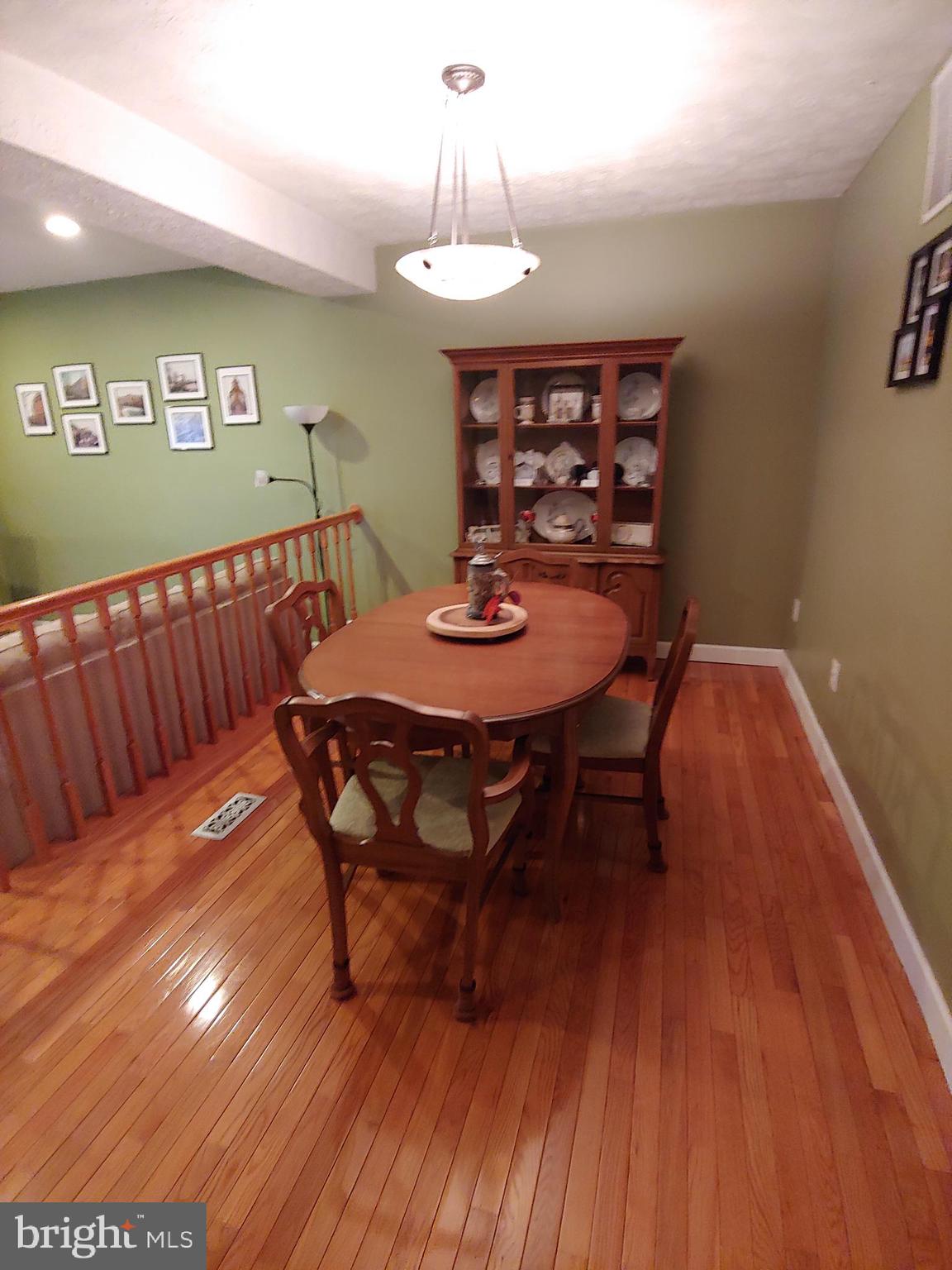 BRIGHT OAKS - Residential