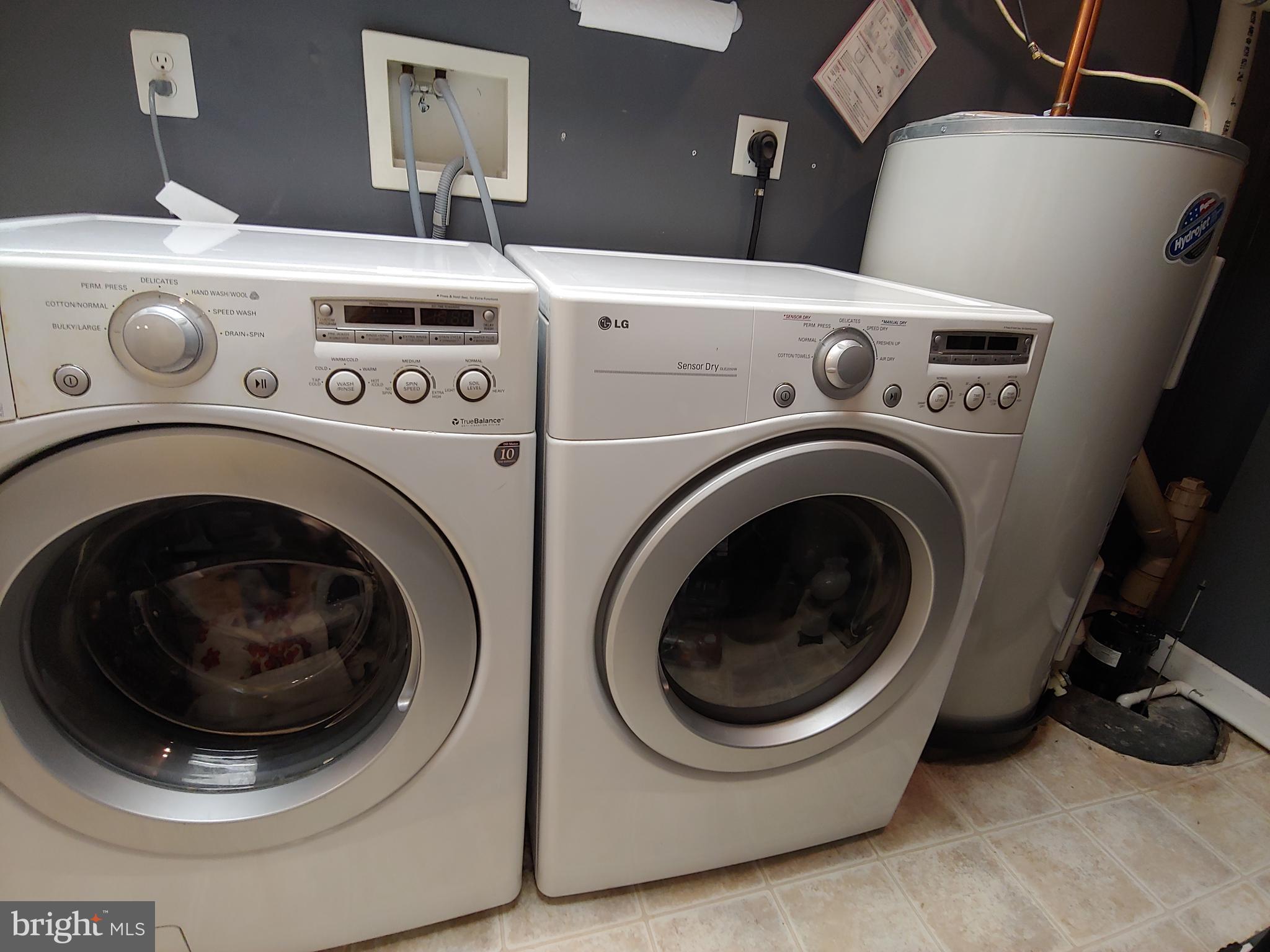 BRIGHT OAKS - Residential