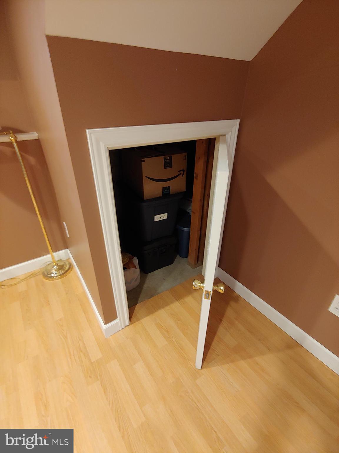 BRIGHT OAKS - Residential