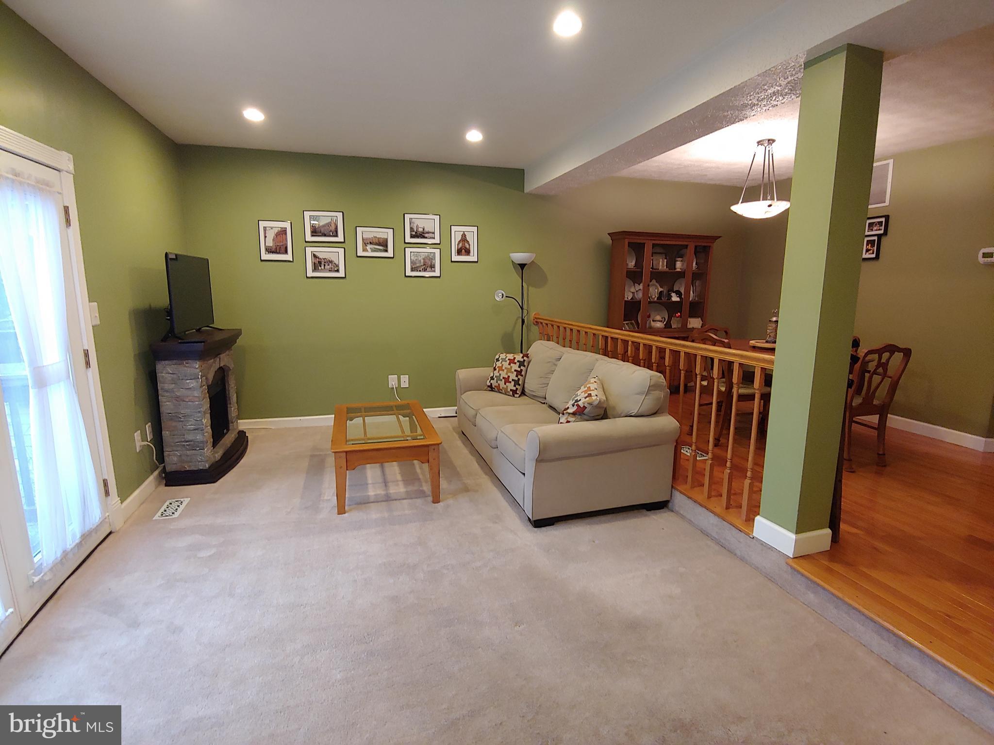 BRIGHT OAKS - Residential