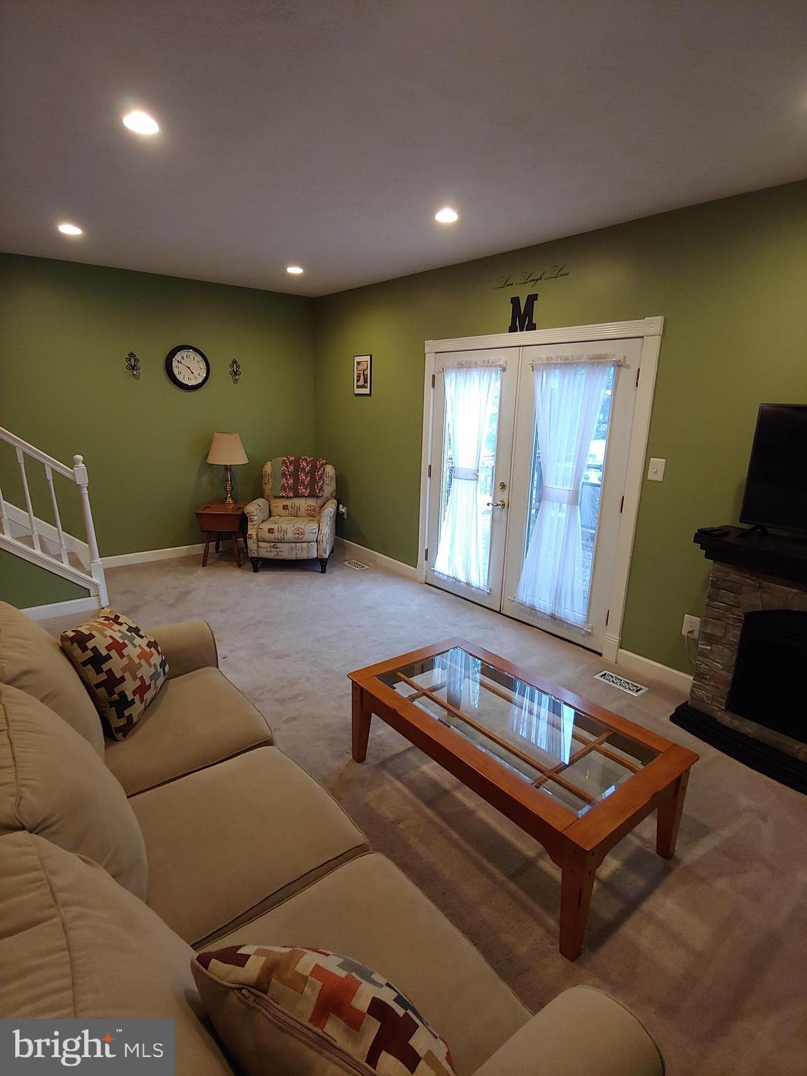 BRIGHT OAKS - Residential