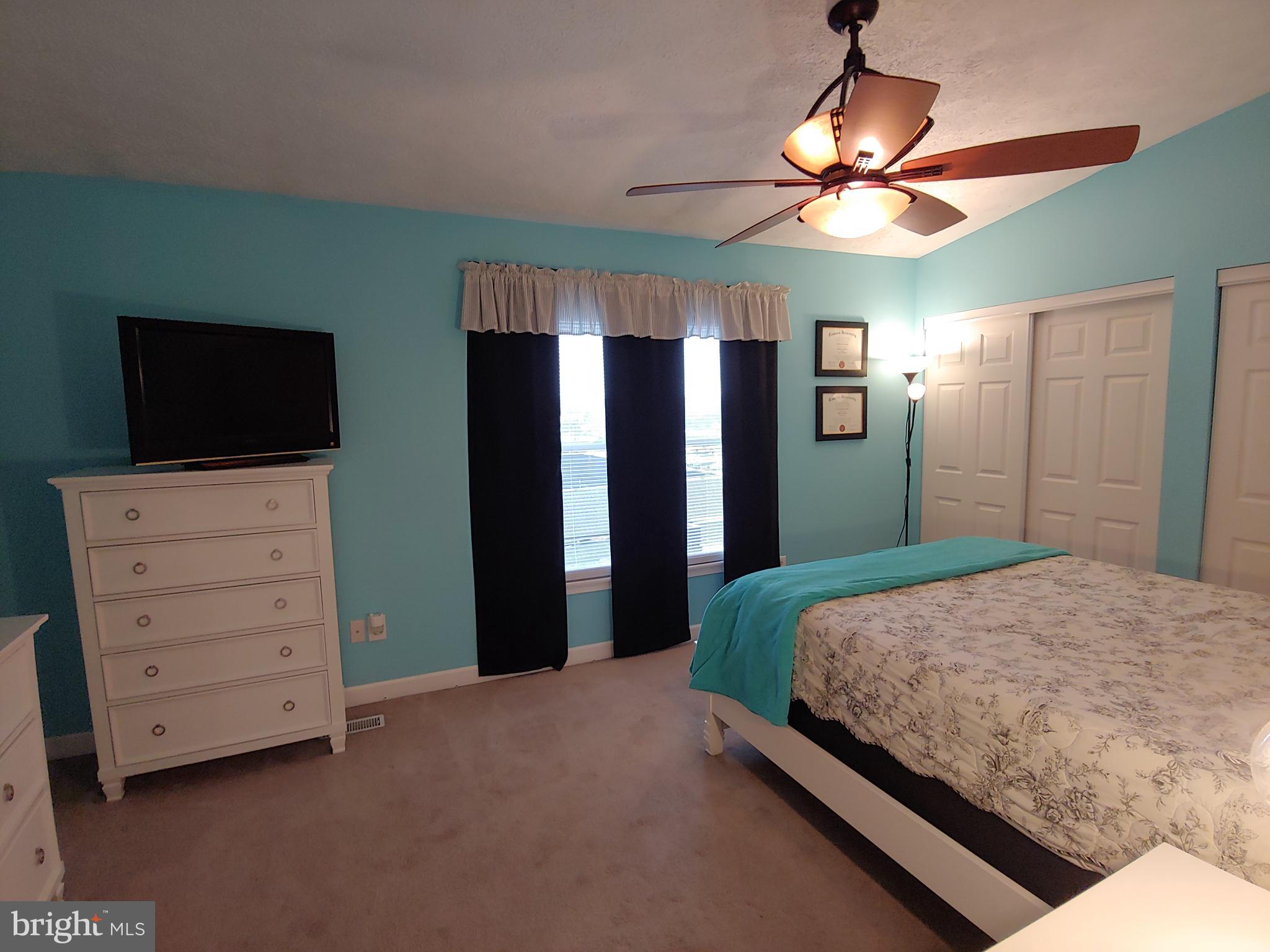 BRIGHT OAKS - Residential