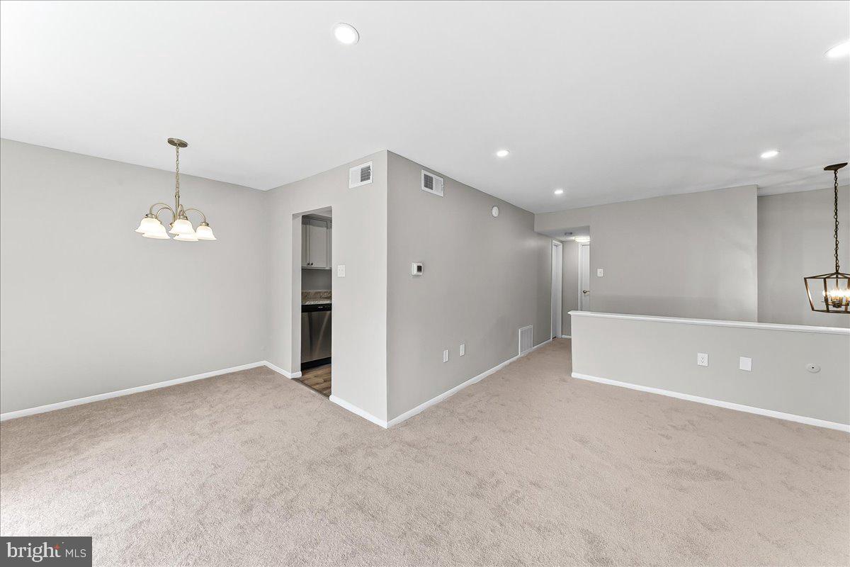 PAINTERS CROSSING - Residential