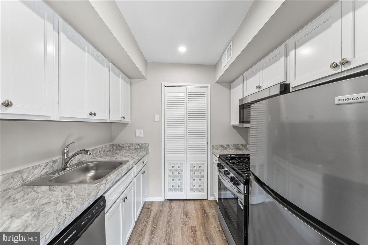 PAINTERS CROSSING - Residential