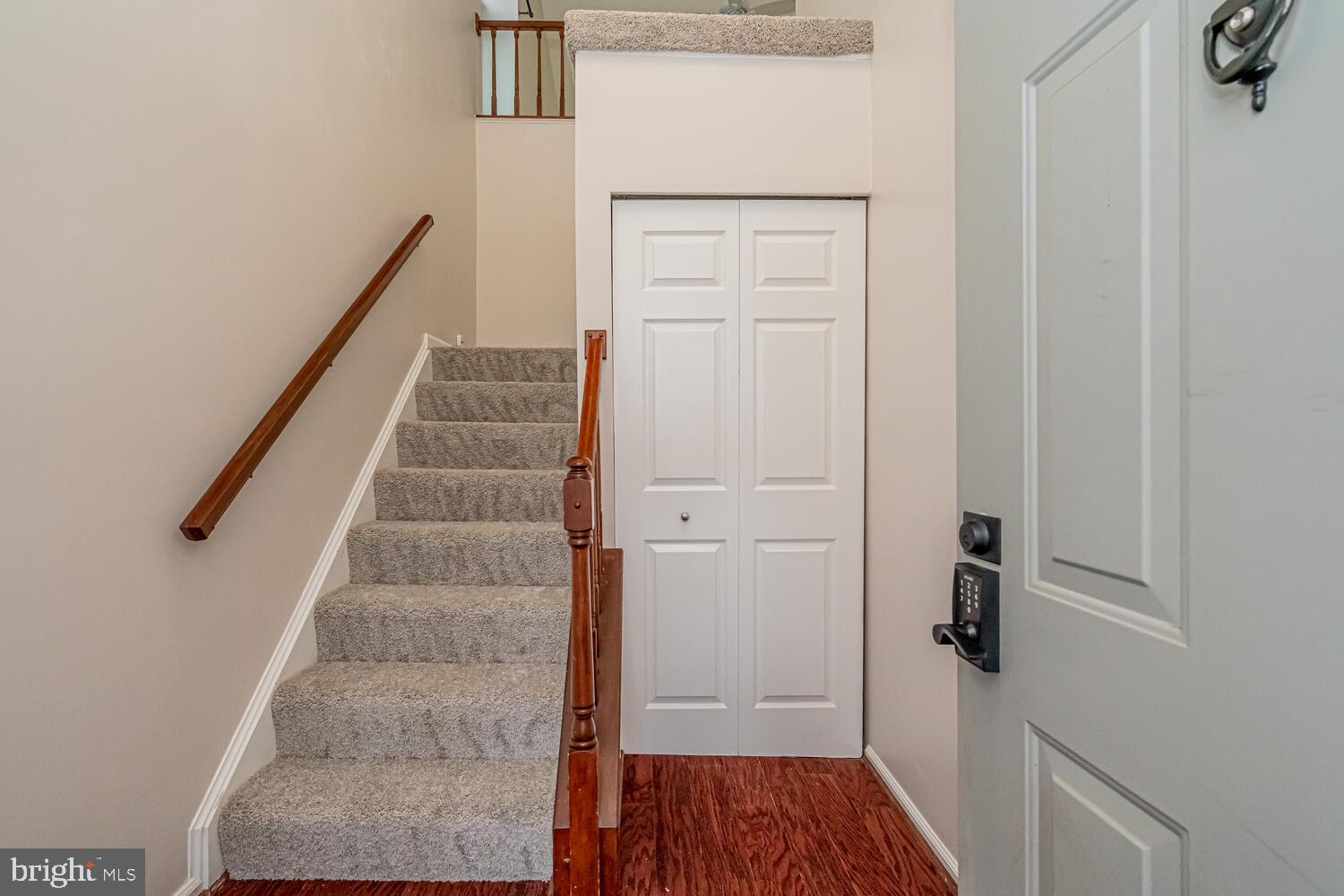 7600 LAKESIDE VILLAGE DRIVE G