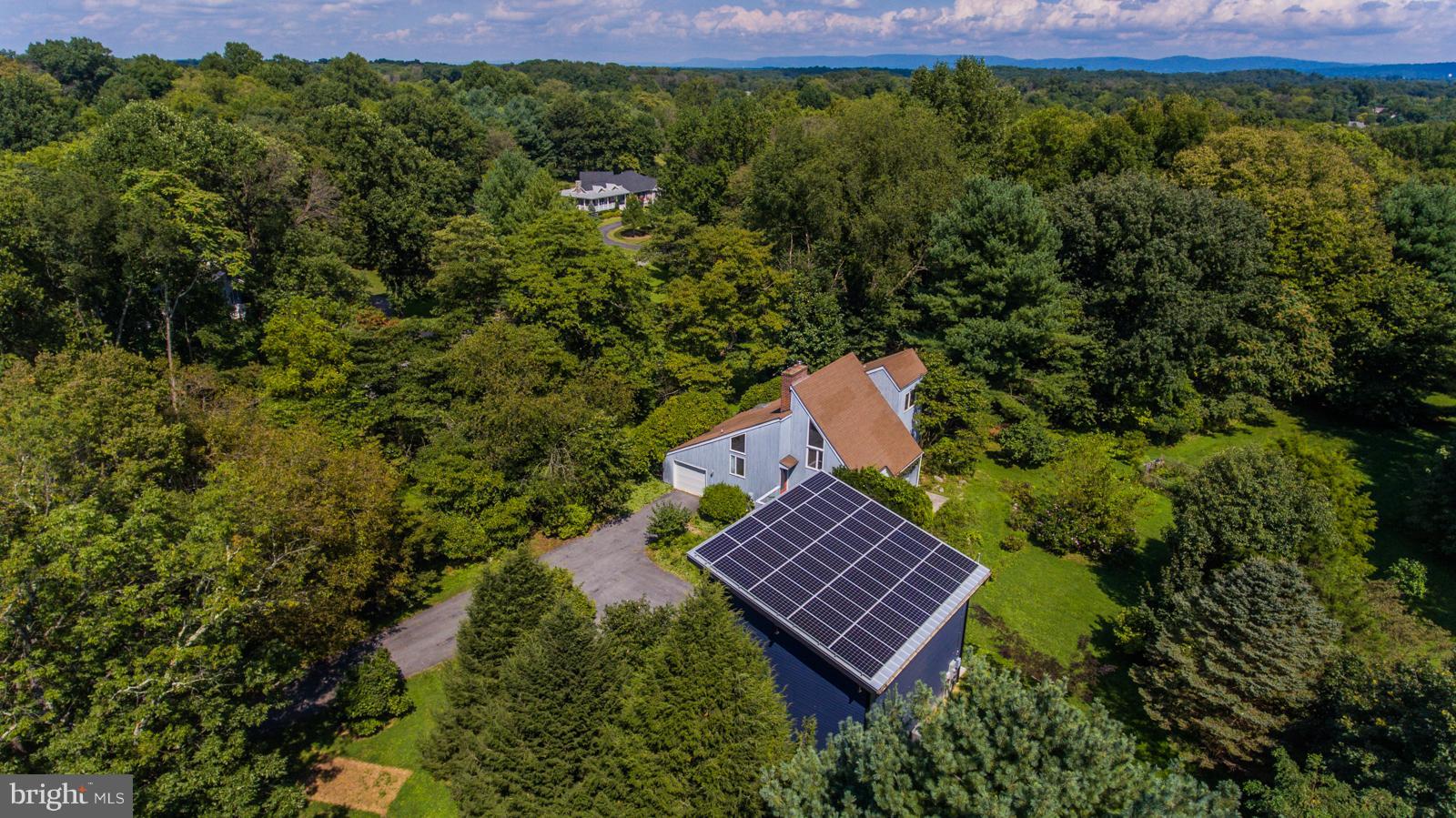 WILLOWDALE - Residential