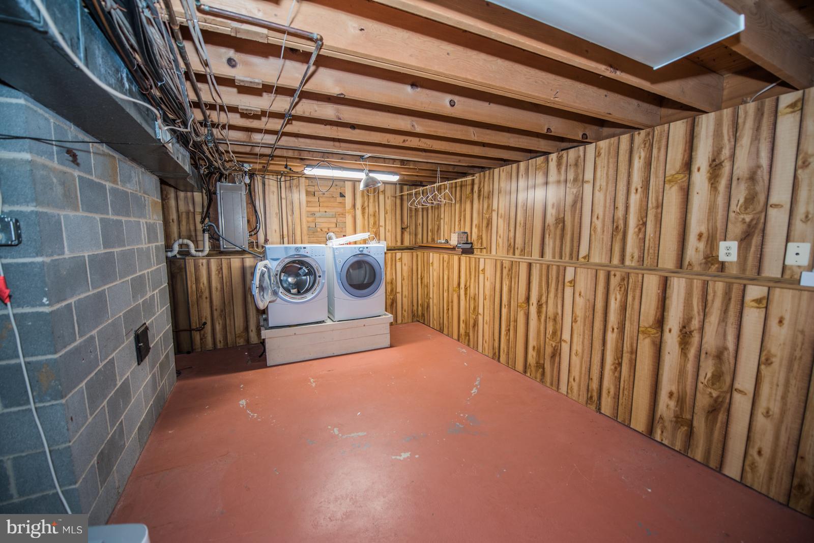 WILLOWDALE - Residential