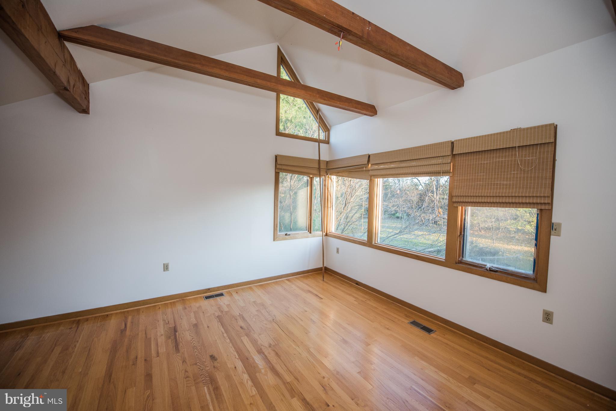 WILLOWDALE - Residential