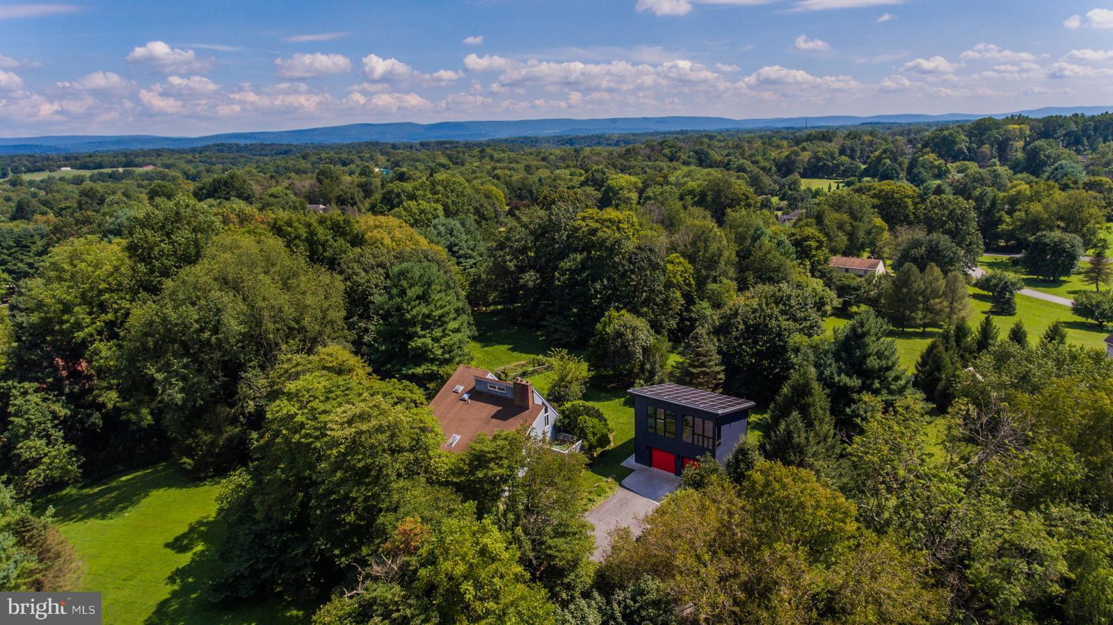 WILLOWDALE - Residential