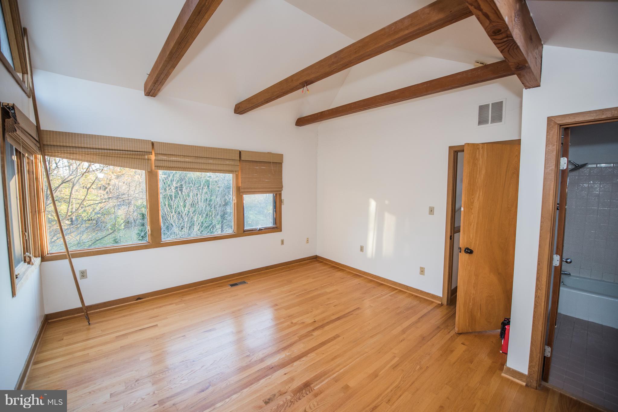 WILLOWDALE - Residential