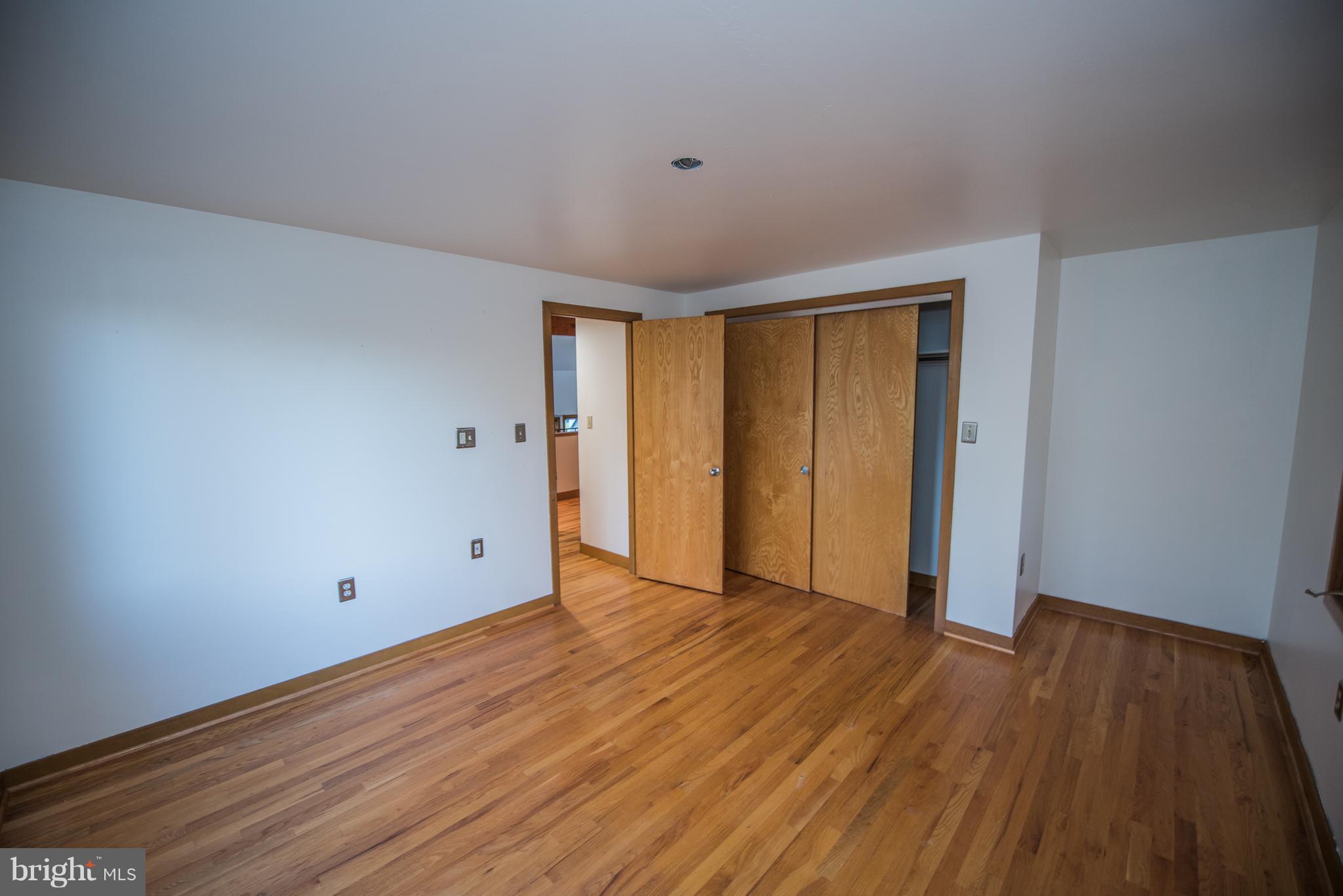 WILLOWDALE - Residential