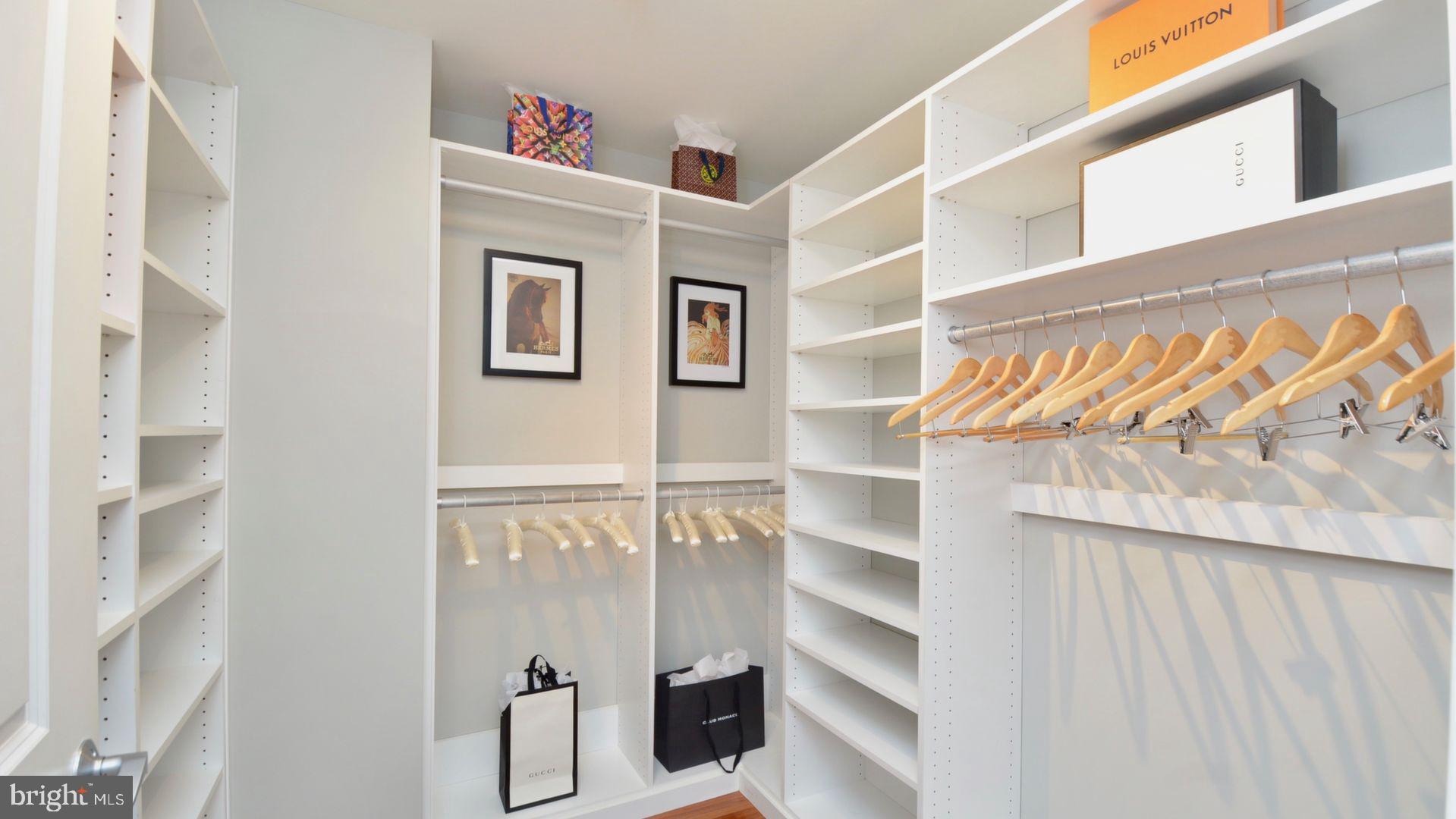 NATIONAL HARBOR - Residential