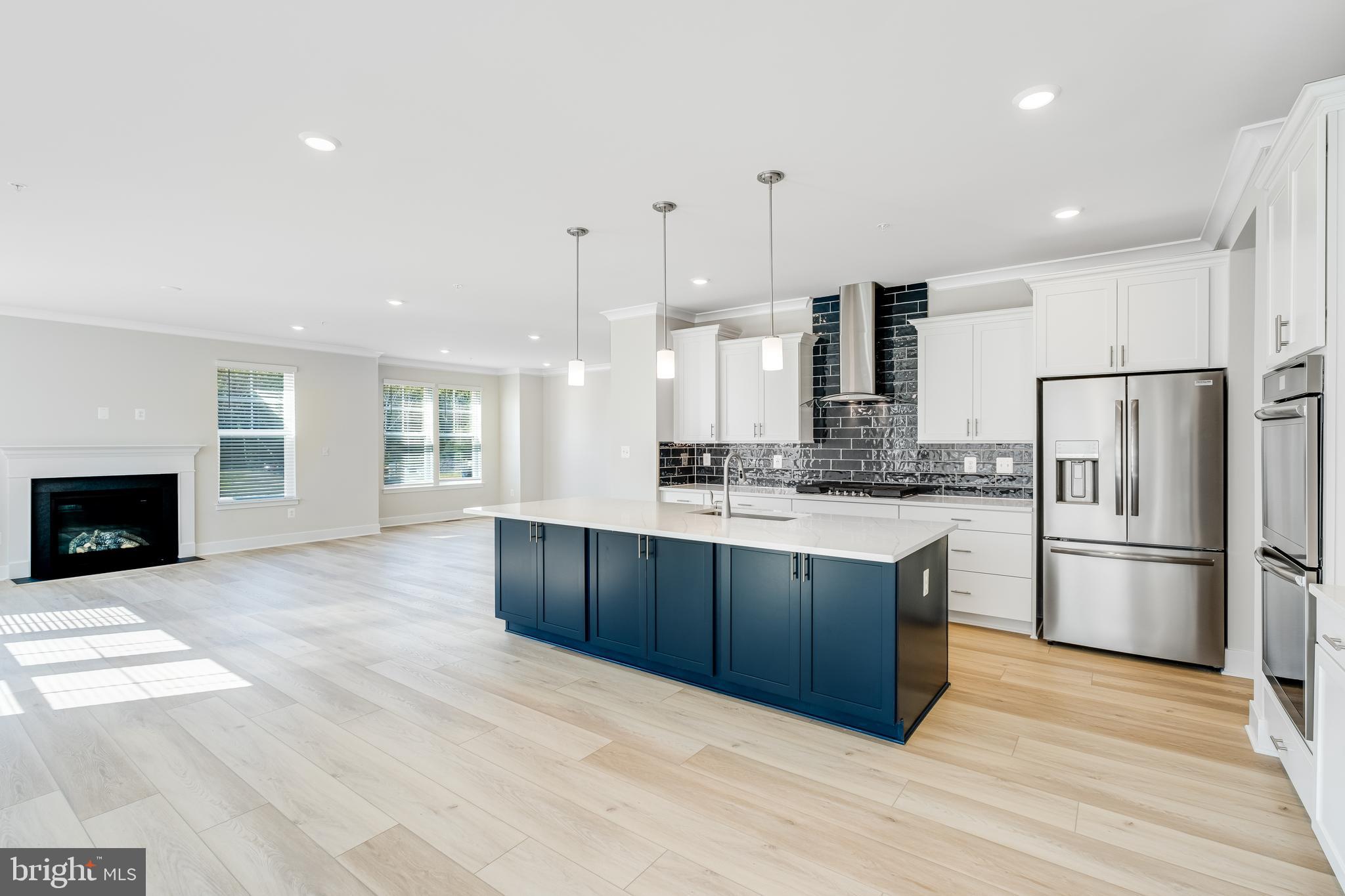 PARKSIDE PRESERVE - Residential