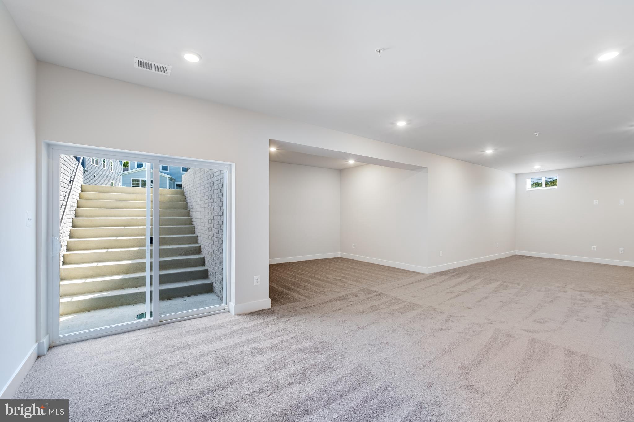 PARKSIDE PRESERVE - Residential