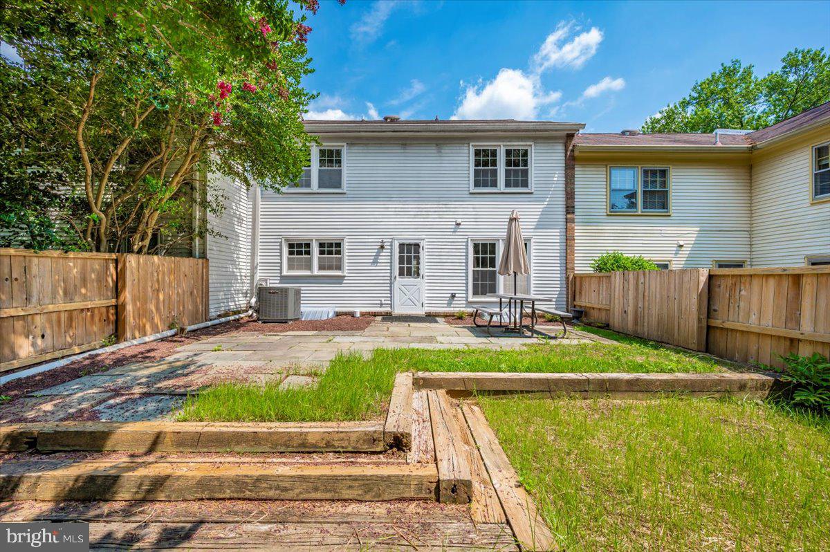 19204 RACINE COURT