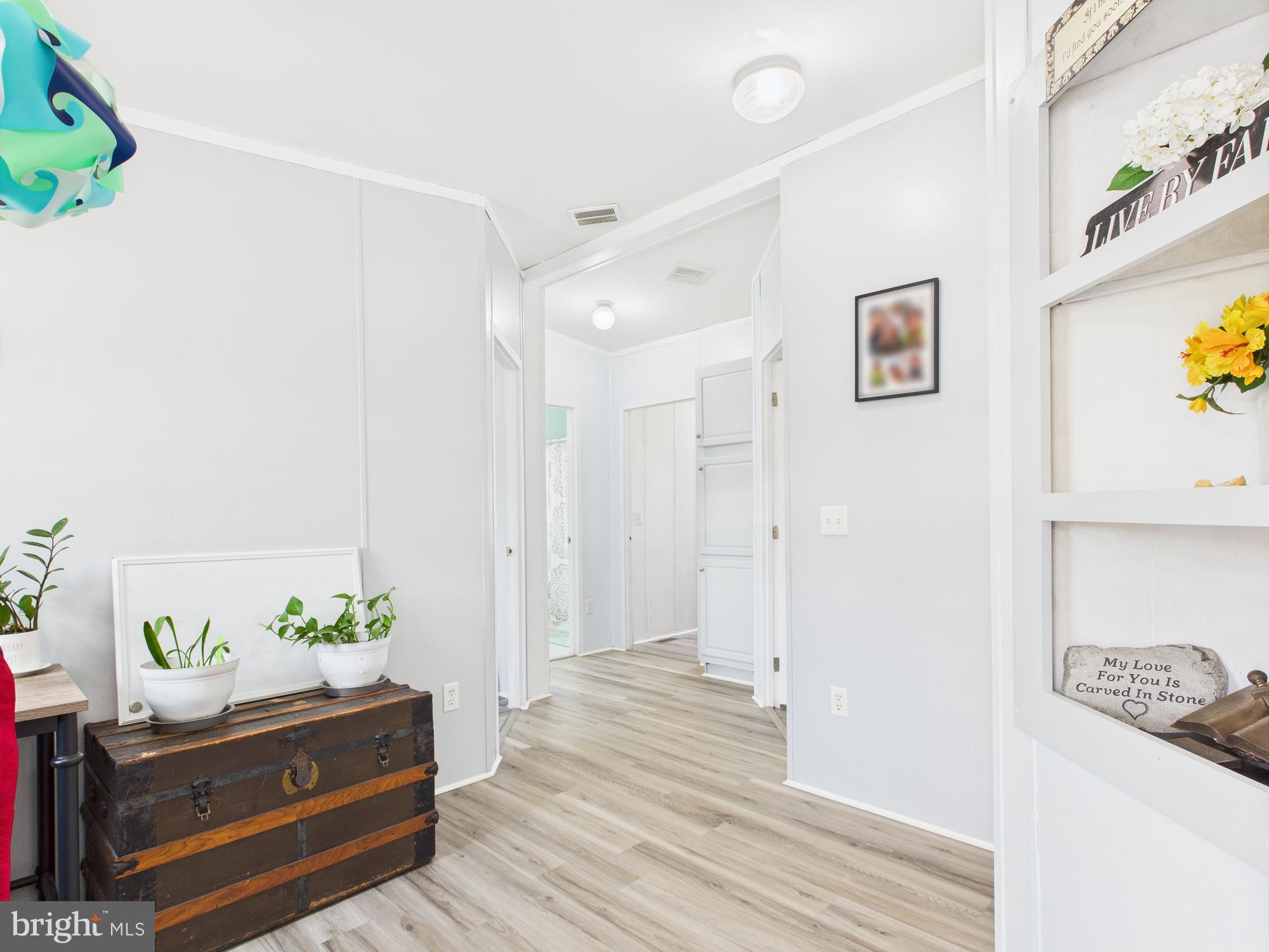 WALNUT GROVE - Residential