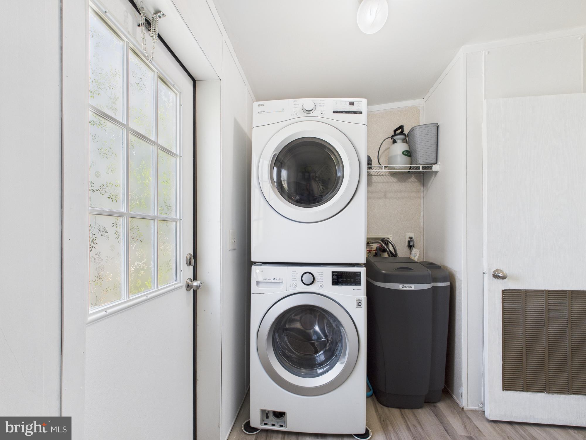 WALNUT GROVE - Residential