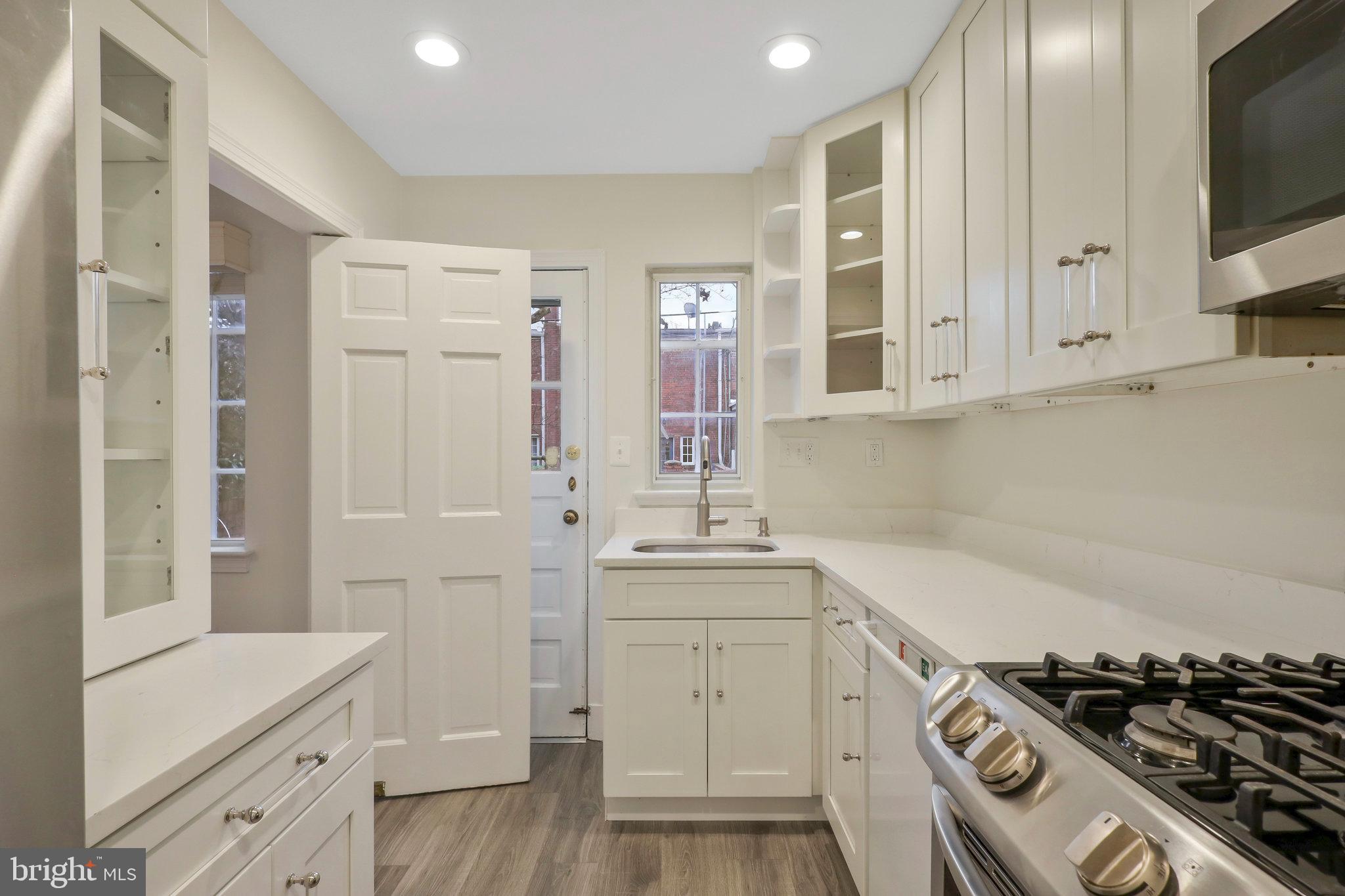 OLD TOWN/DEMPSEY - Residential Lease