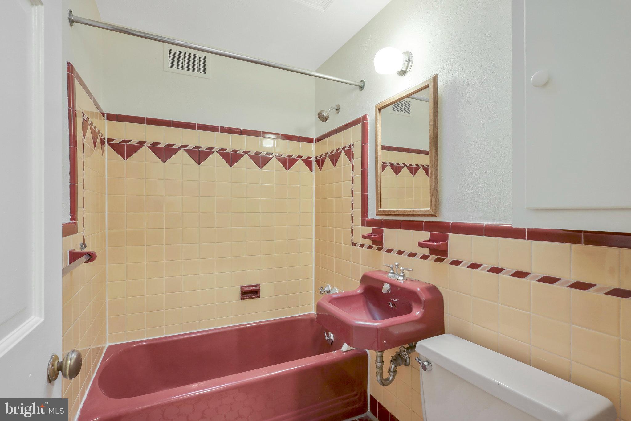 OLD TOWN/DEMPSEY - Residential Lease