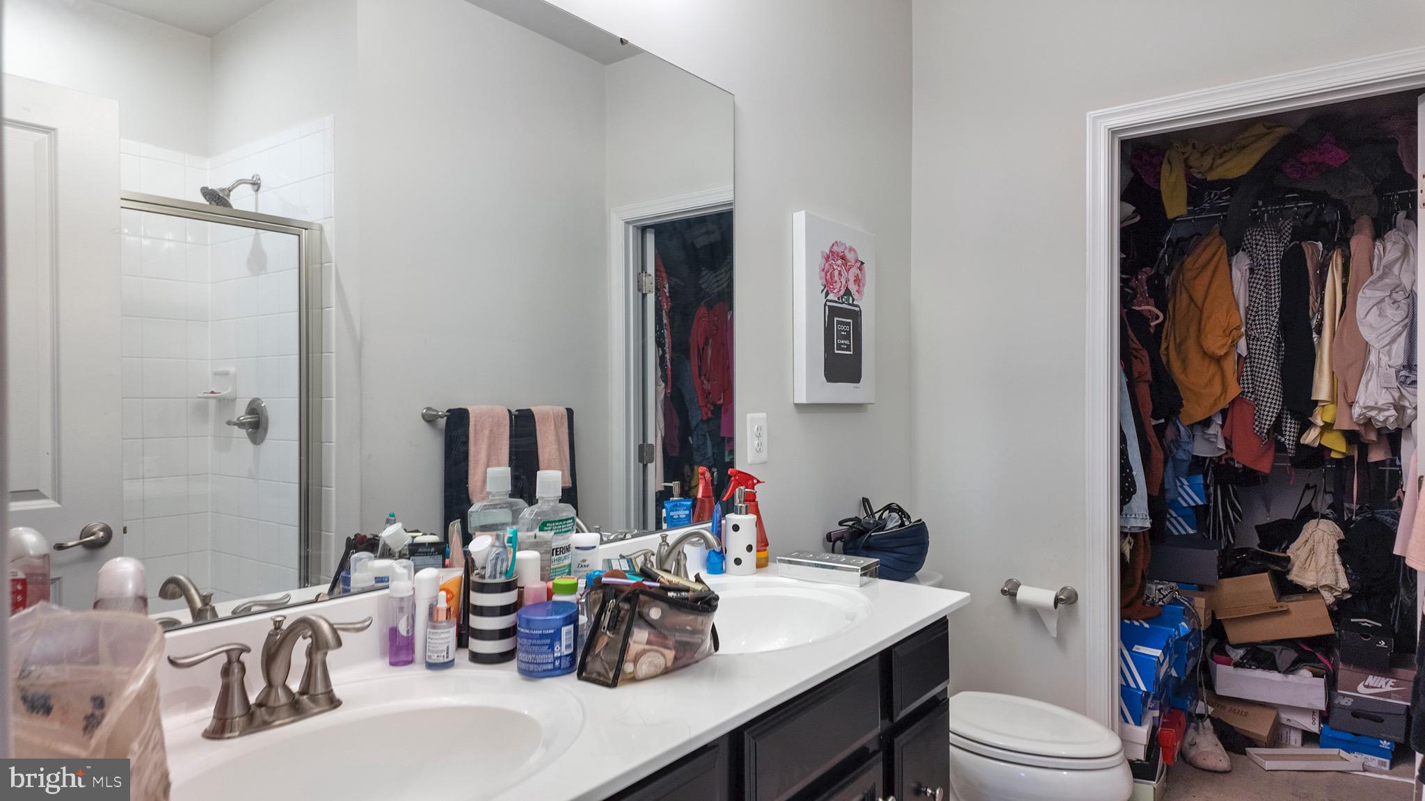 OLDHAM CROSSING - Residential Lease