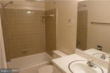KINGS MANOR TOWNE HOUSES - Residential Lease