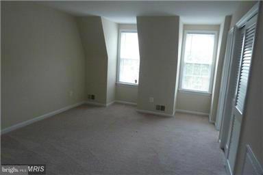 KINGS MANOR TOWNE HOUSES - Residential Lease