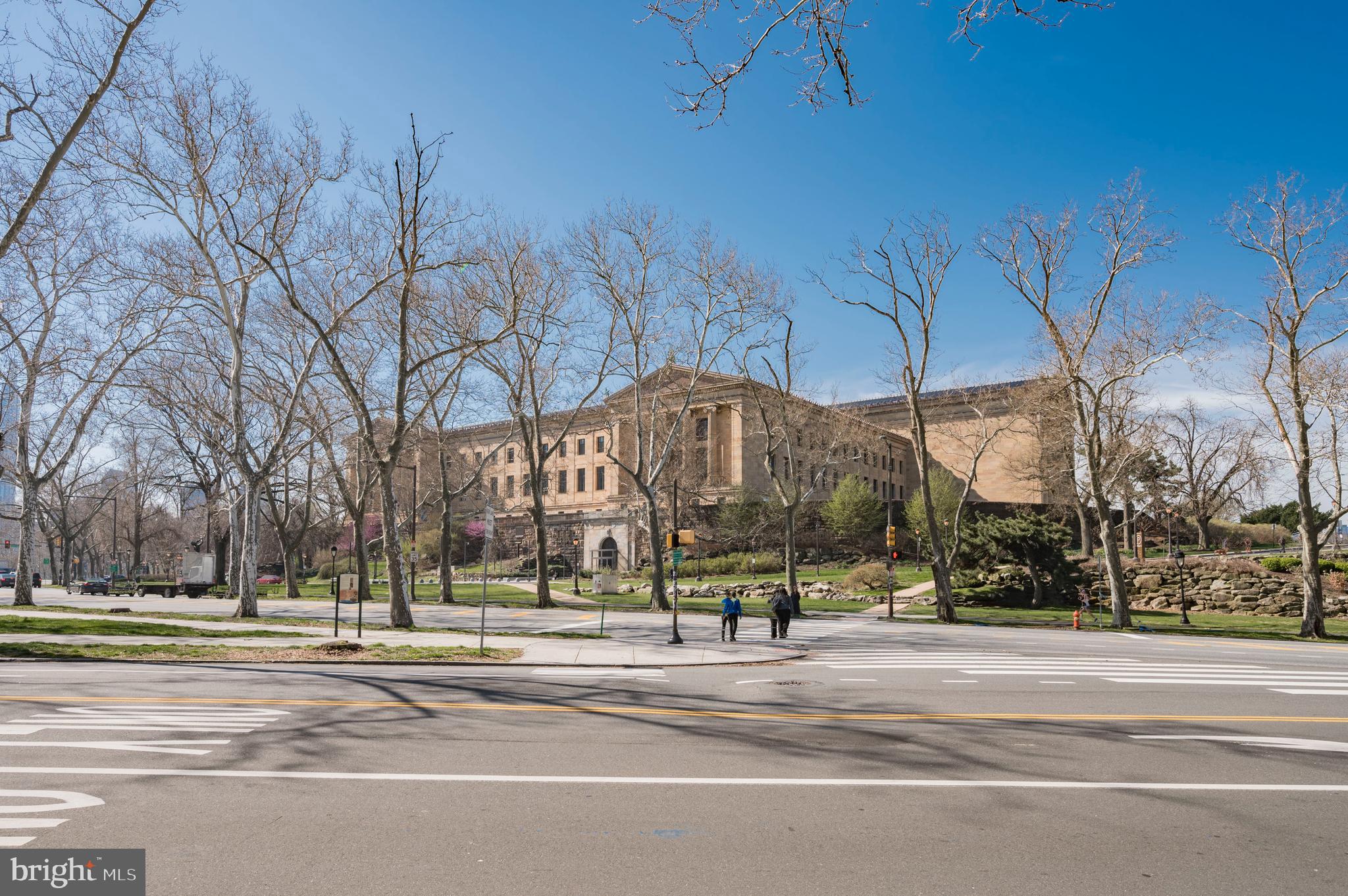 ART MUSEUM AREA - Residential Lease