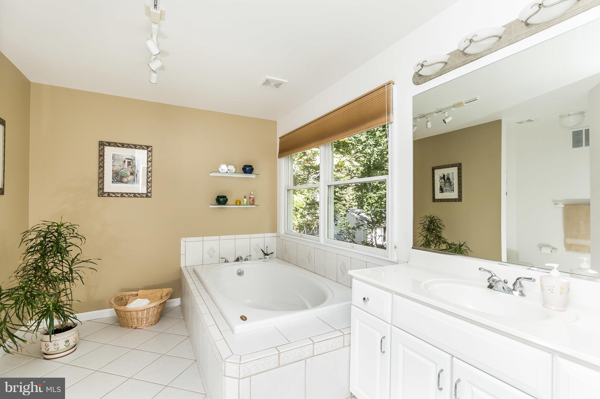 HERALD HARBOR - Residential