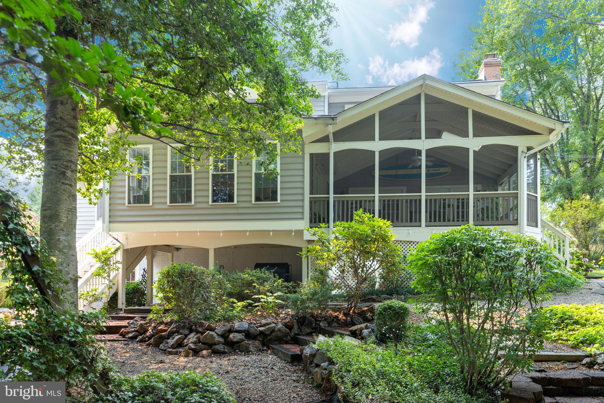 9525 OAK STREAM COURT