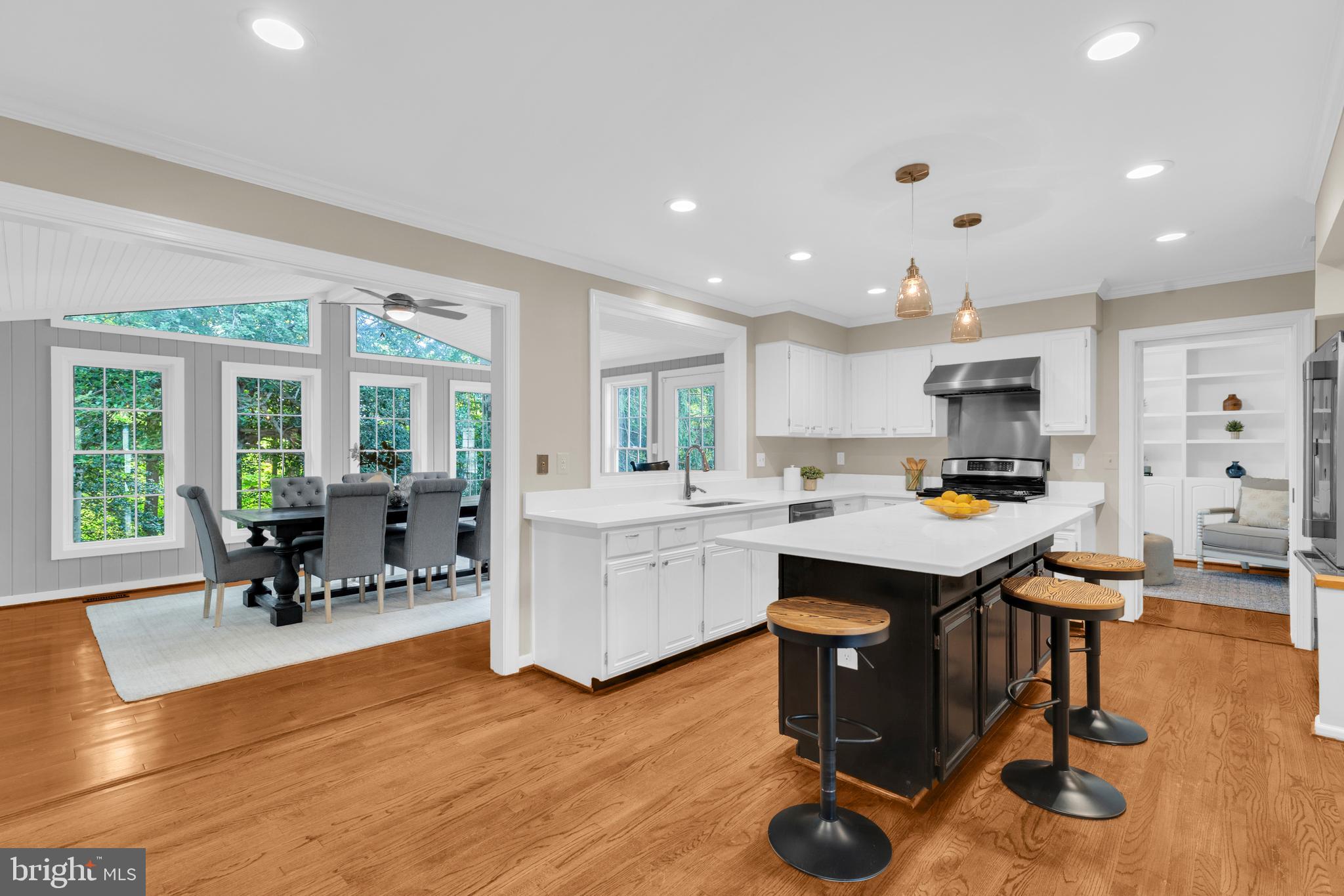 9525 OAK STREAM COURT