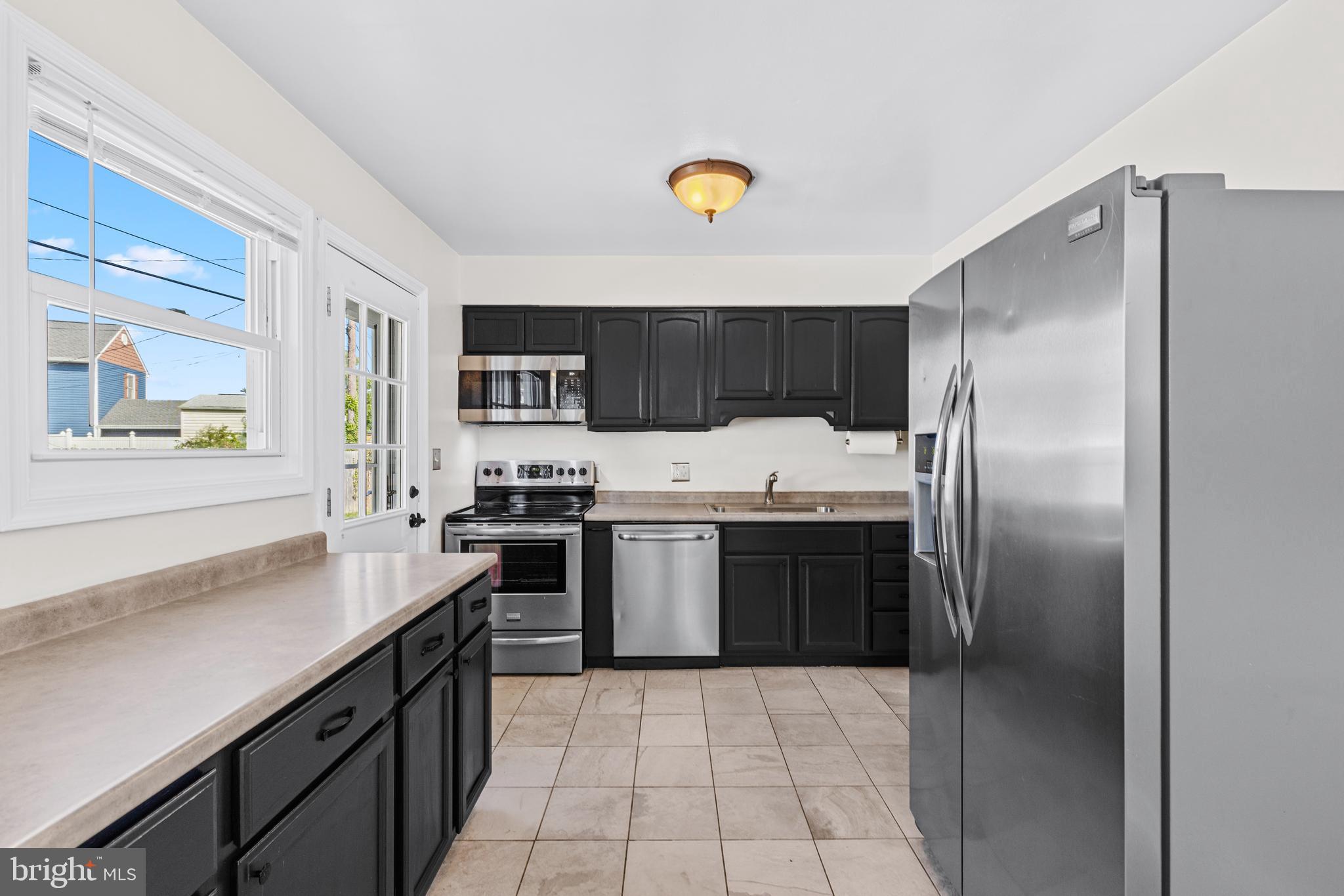 PINE GROVE HOMES - Residential Lease