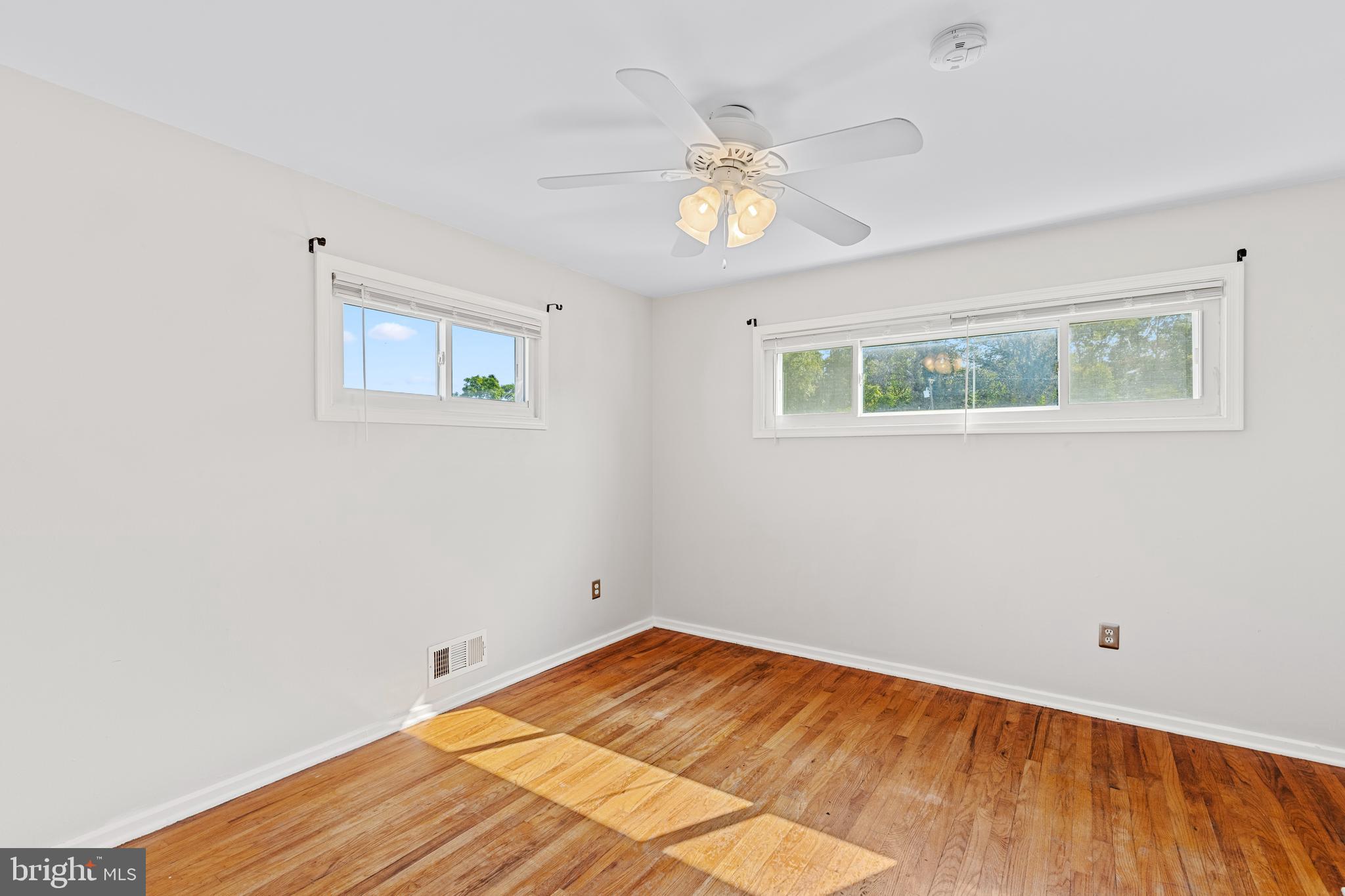 PINE GROVE HOMES - Residential Lease