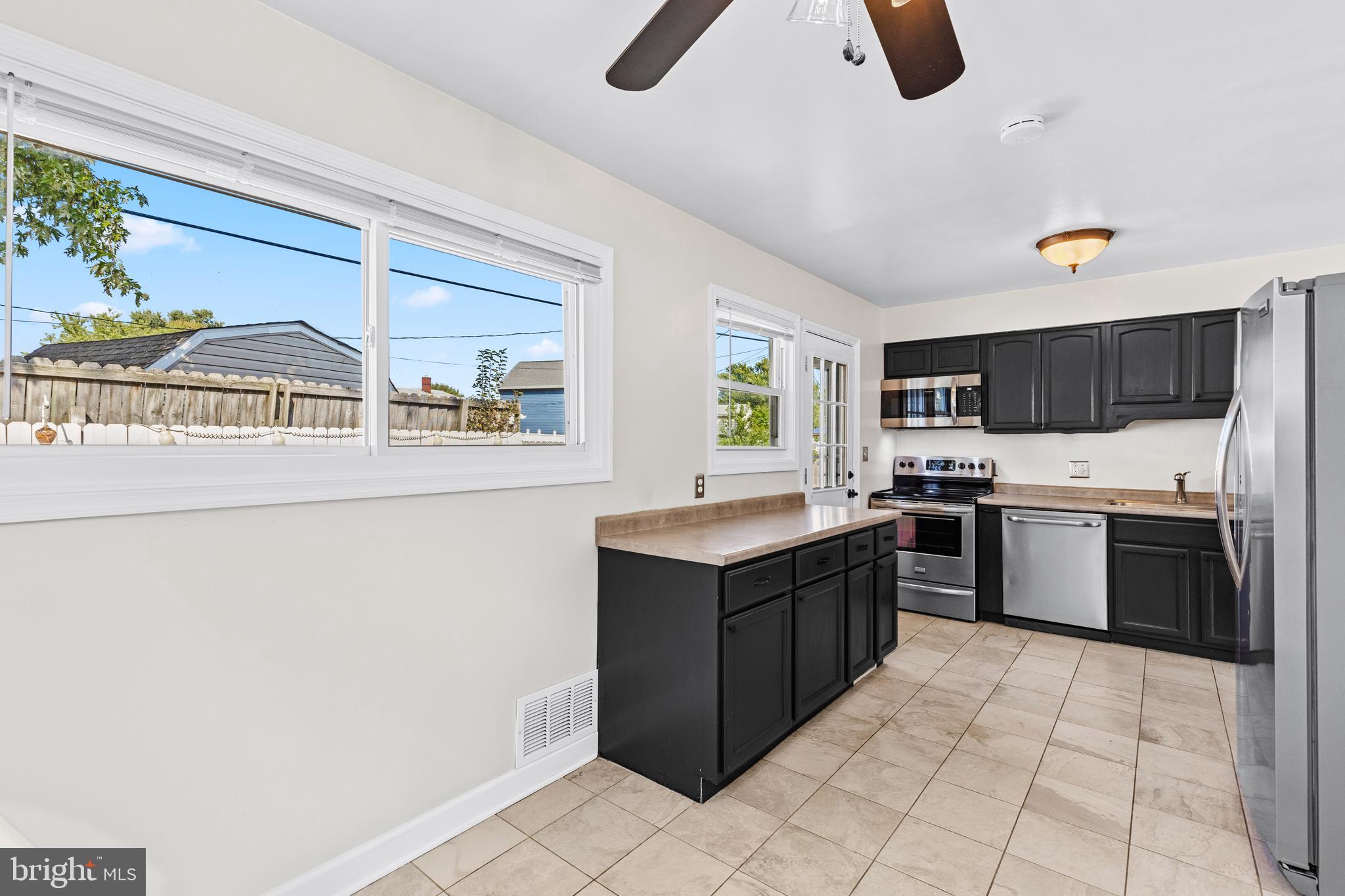 PINE GROVE HOMES - Residential Lease