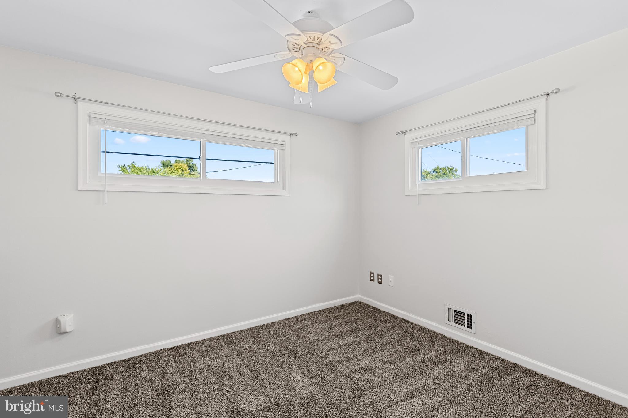 PINE GROVE HOMES - Residential Lease