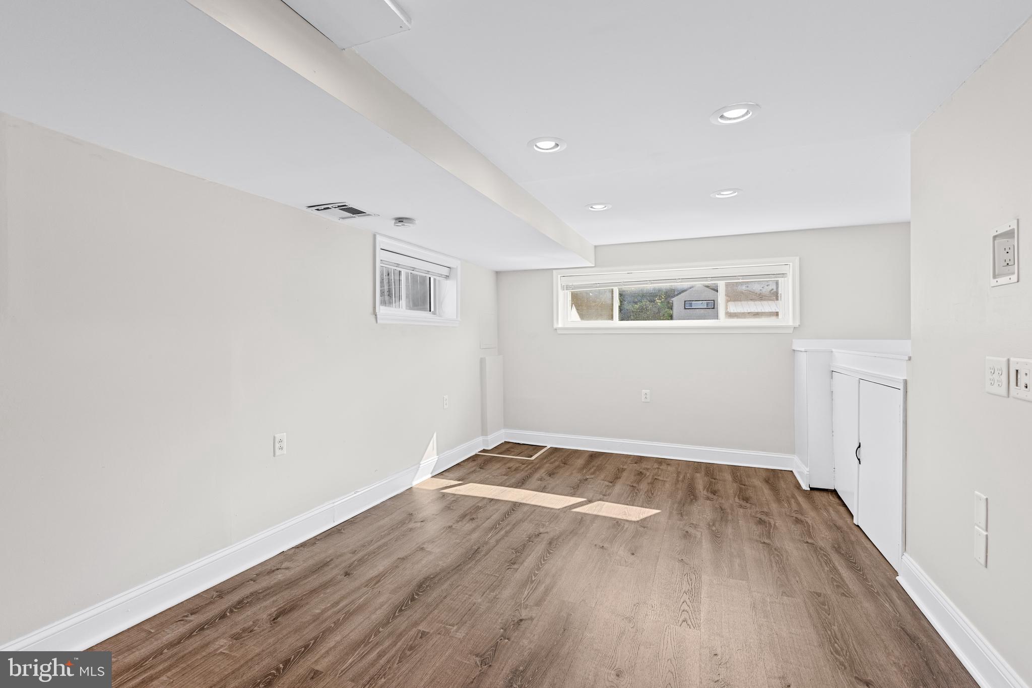 PINE GROVE HOMES - Residential Lease