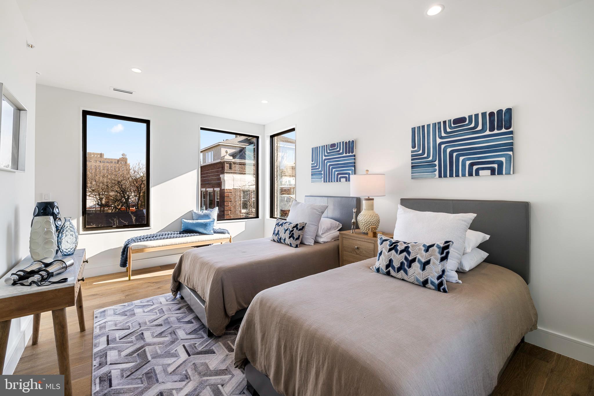 RITTENHOUSE SQUARE - Residential